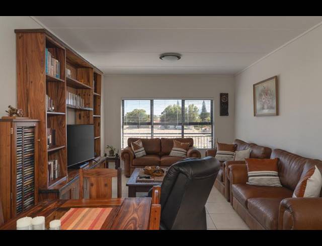 2 BEDROOM APARTMENT FOR SALE IN THE HUNTSMAN